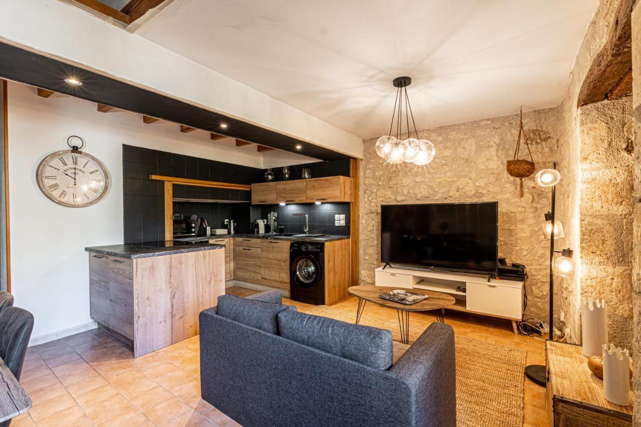 Superbe Appartement, Situe Au Coeur De La Ville. Ош Екстер'єр фото