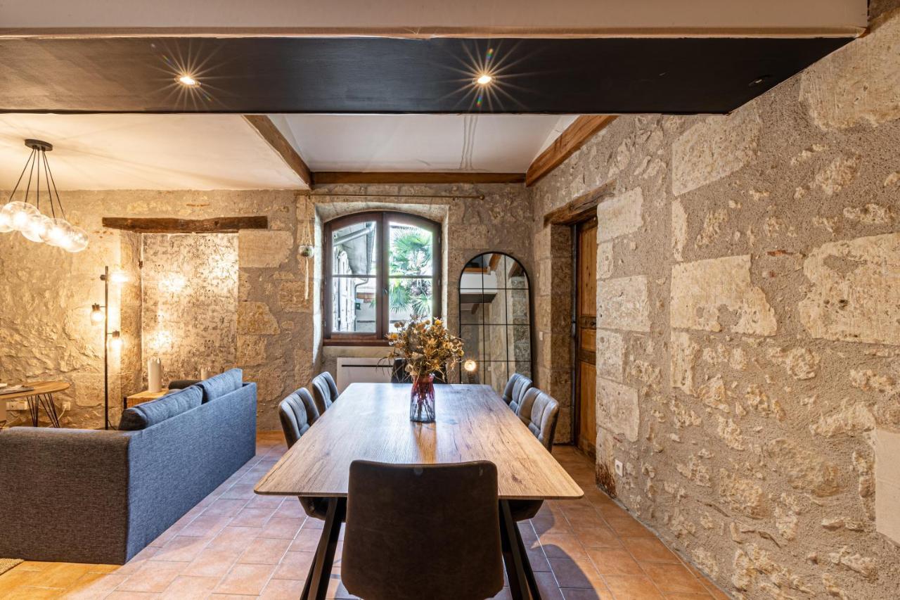Superbe Appartement, Situe Au Coeur De La Ville. Ош Екстер'єр фото