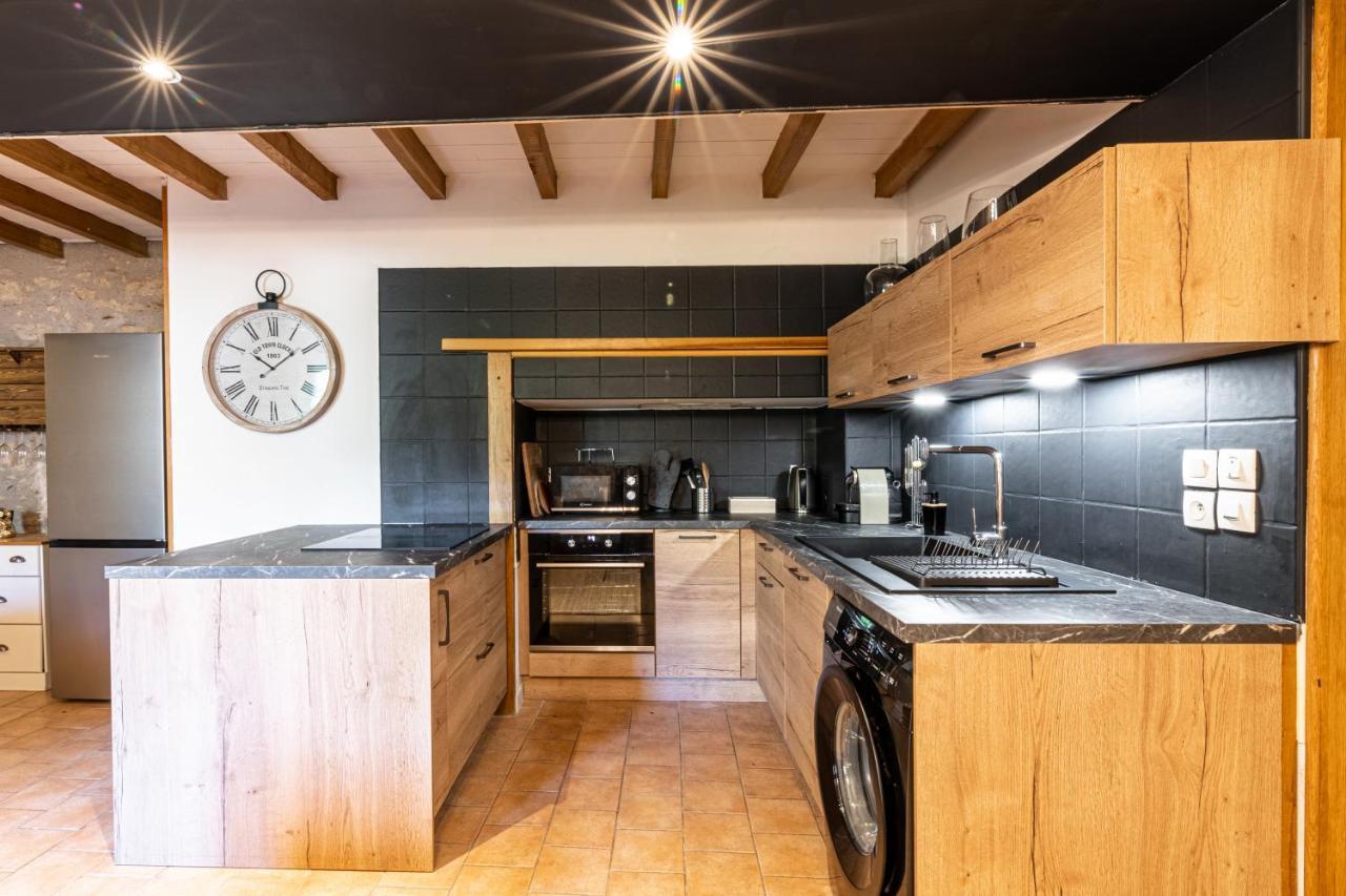 Superbe Appartement, Situe Au Coeur De La Ville. Ош Екстер'єр фото